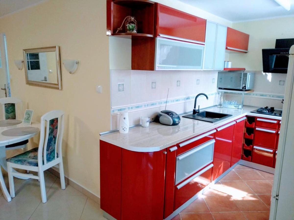 Apartamenty Junona Nad Morzem, W Domu Z Ogrodem, Obok Stegna I Jantar Junoszyno Экстерьер фото