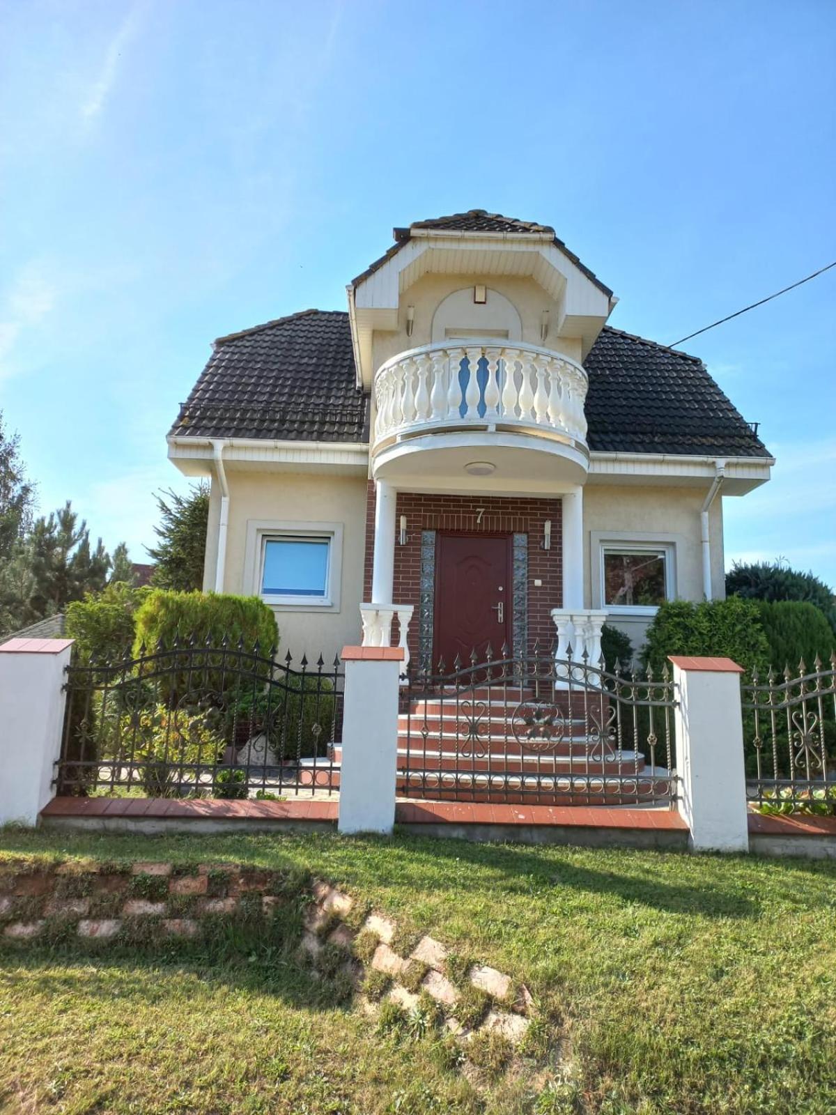 Apartamenty Junona Nad Morzem, W Domu Z Ogrodem, Obok Stegna I Jantar Junoszyno Экстерьер фото