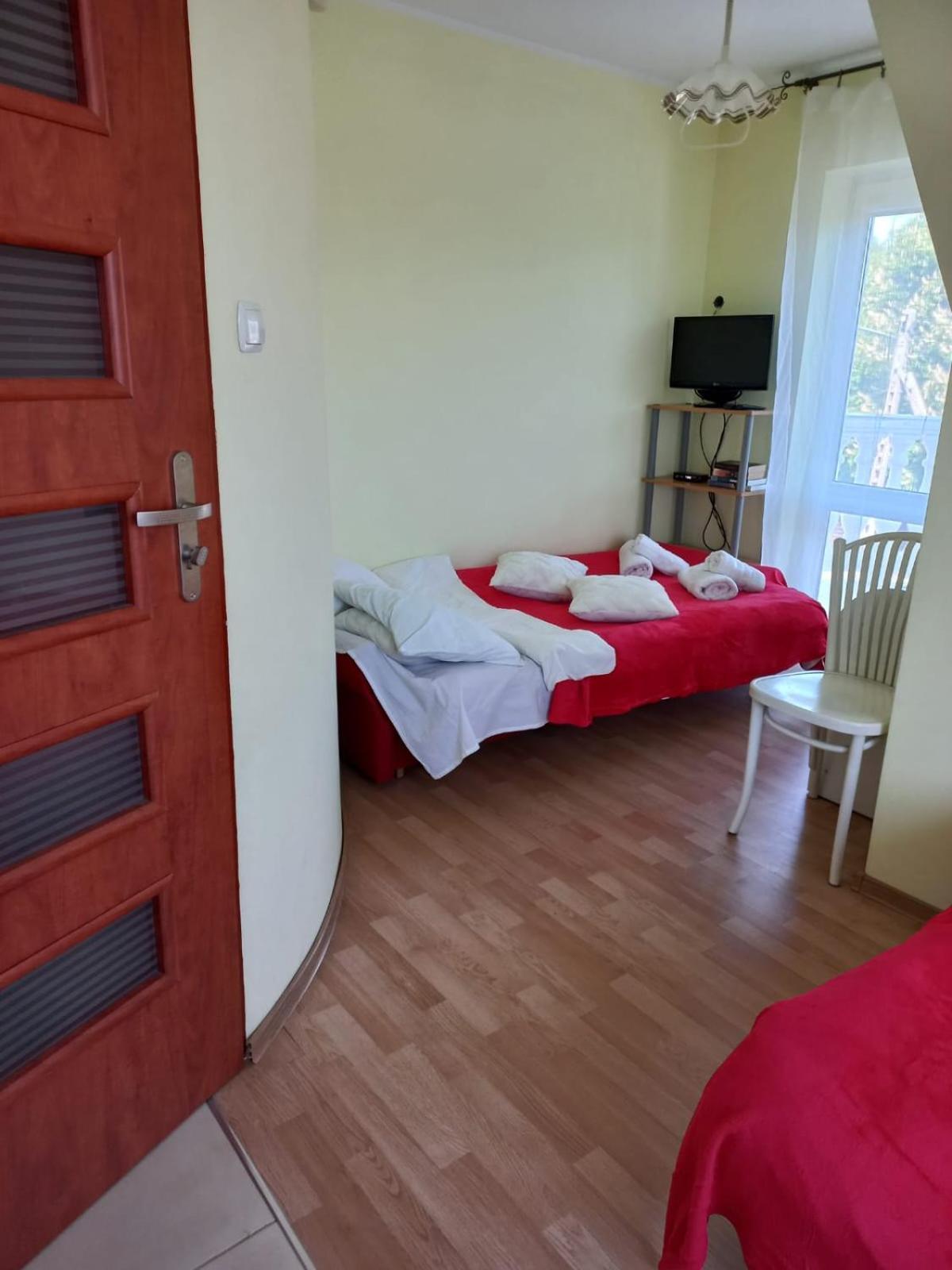 Apartamenty Junona Nad Morzem, W Domu Z Ogrodem, Obok Stegna I Jantar Junoszyno Экстерьер фото